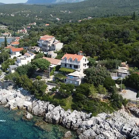 Dorsia With Sea View