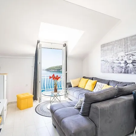 Dorsia With Sea View *