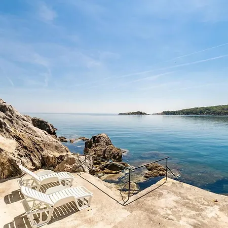 Apartment Dorsia With Sea View