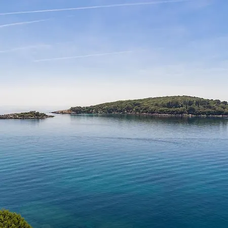 Dorsia With Sea View