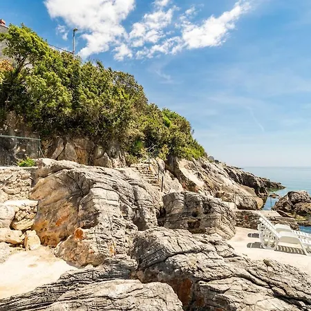 Apartment Dorsia With Sea View